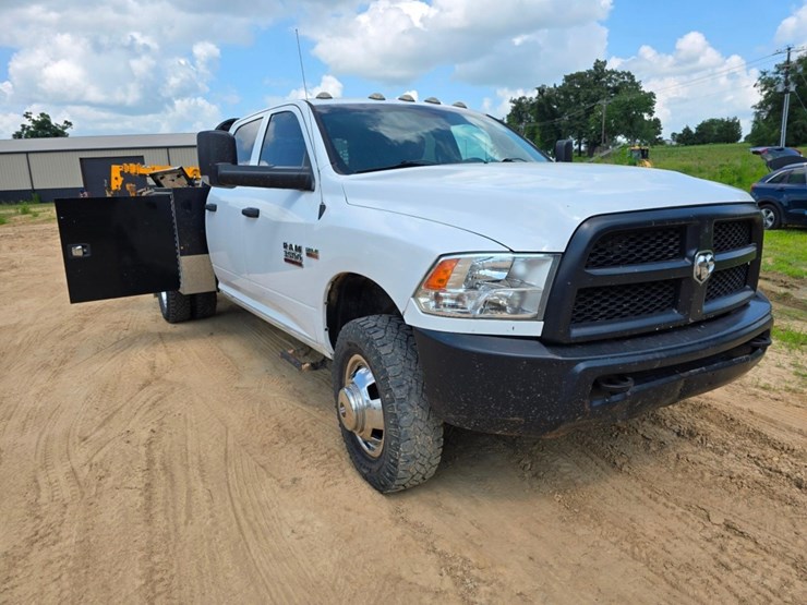 2018-utility-flatbed-image-3