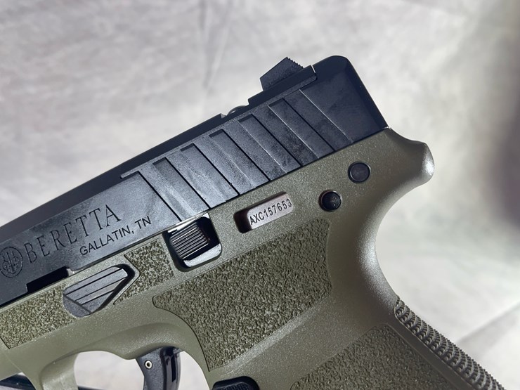 #4379-•-beretta-apx-a1-carry-9mm-luger-pistol,-sn:-axc157653-image-18
