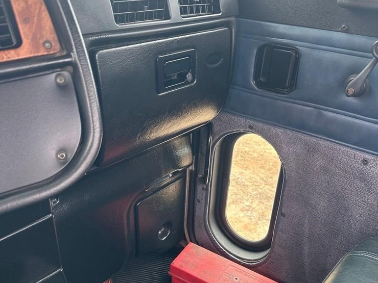 2001-peterbilt-378-image-29
