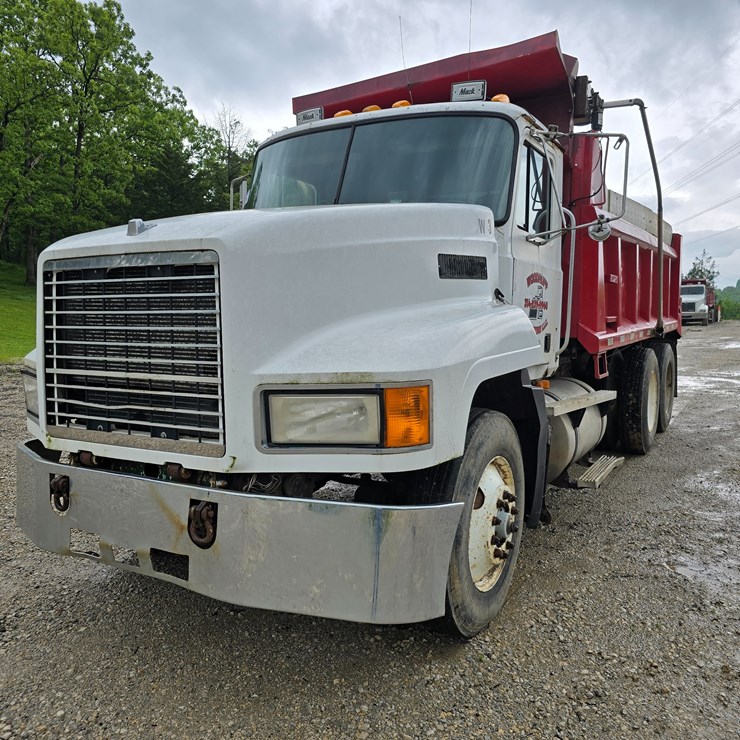 1994 MACK CH613
