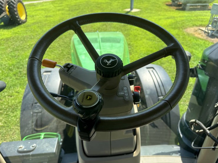 2014-john-deere-8270r-image-54