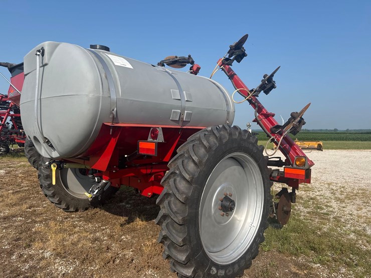 case-ih-2800-image-4