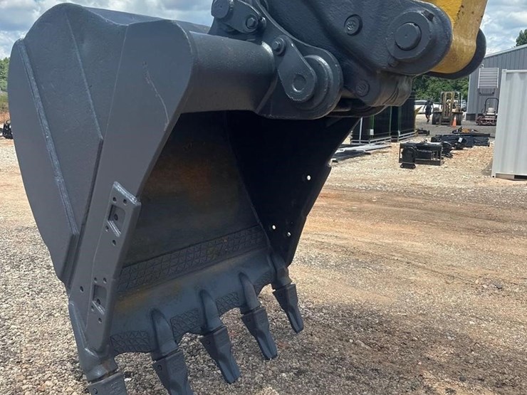 2021-komatsu-pc360-lc-image-10