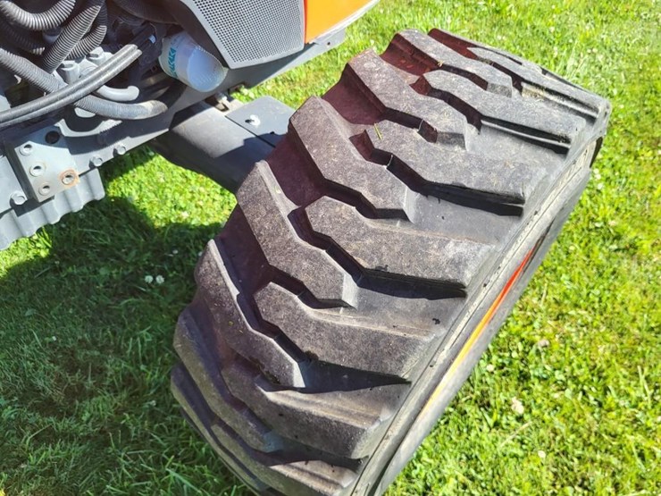 2016-kubota-mx5200-image-31