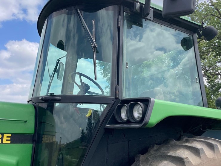 john-deere-4755-image-54