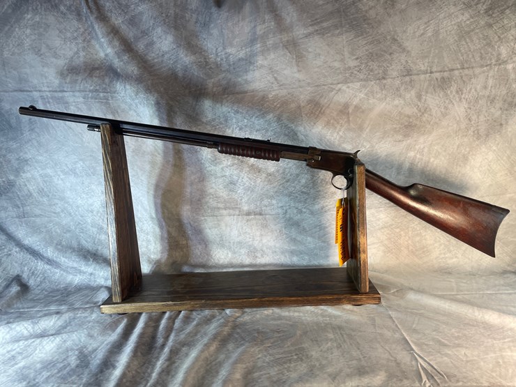 #4430-•-winchester-189d-22-wrf-pump-action-rifle,-sn:-533609-image-1