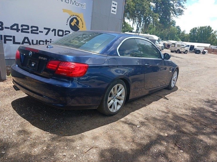 2011-bmw-3-series-runs/moves-328i-image-7