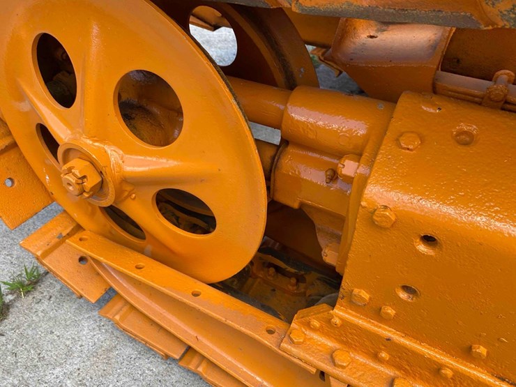 oliver-ag-6h-ag-crawler-image-32
