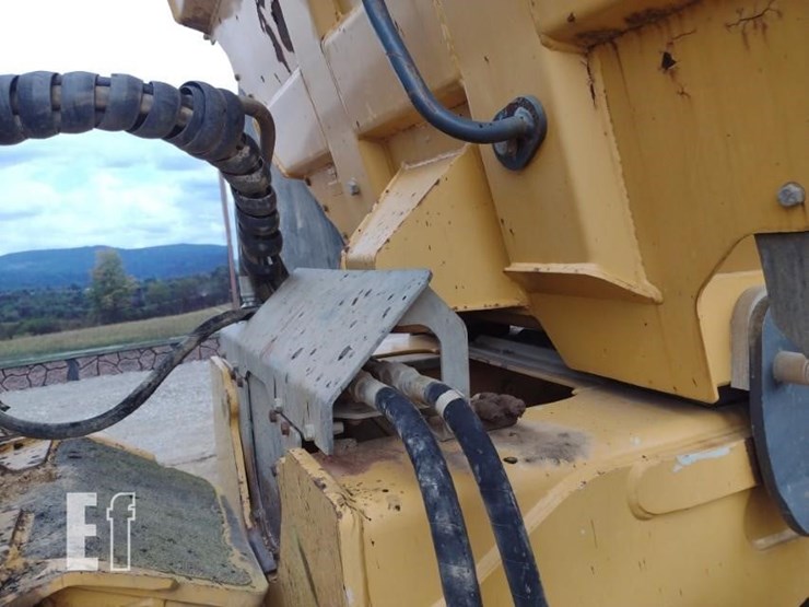 deere-300d-image-25