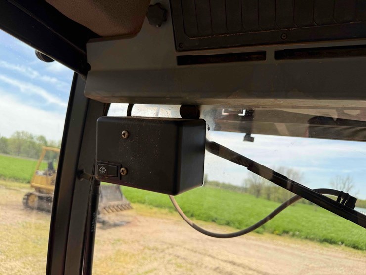 case-ih-5250-image-37