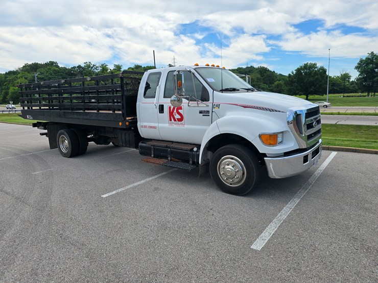2004-ford-f650-image-42