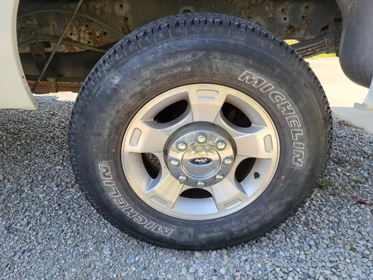 2008-ford-f250-xl-image-20