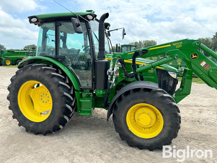 2022-john-deere-5090m-image-3