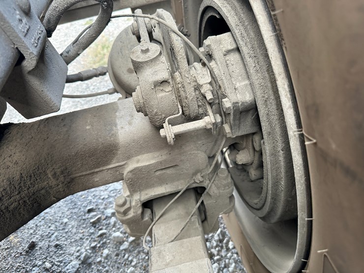 1999-mack-rd688s-image-24