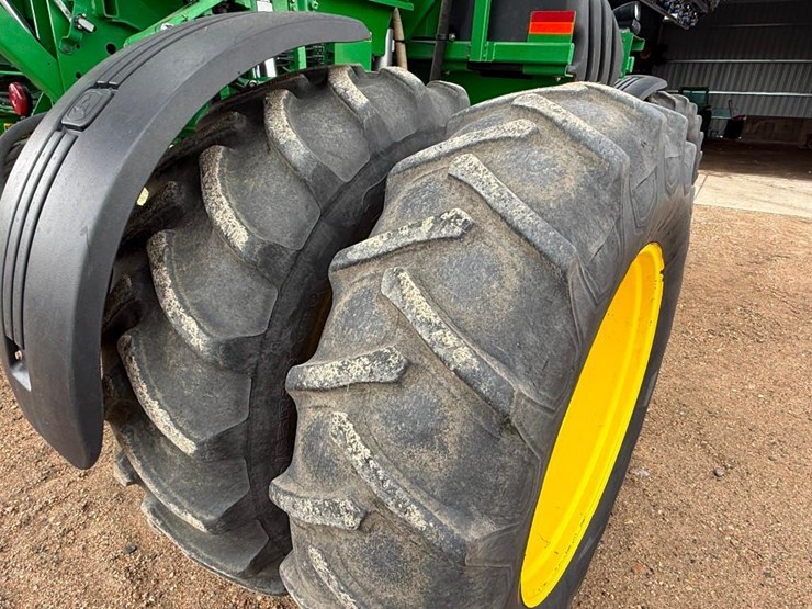 john-deere-4830-image-9