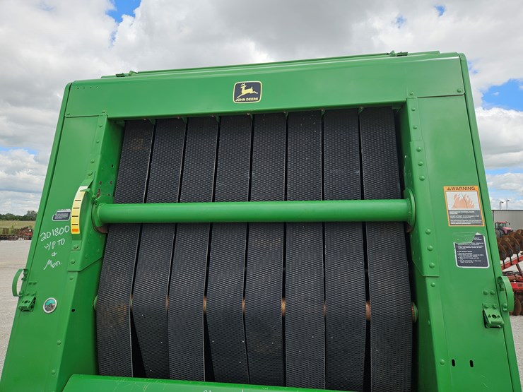 2000-john-deere-567-image-3