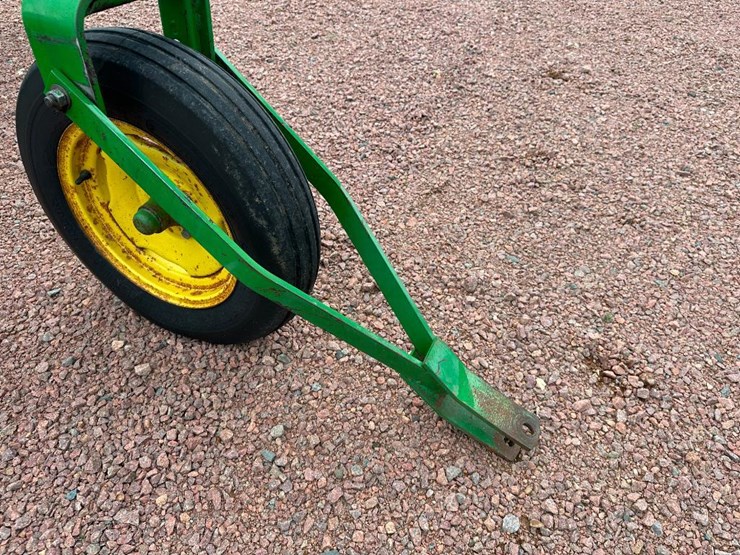 john-deere-662-image-11