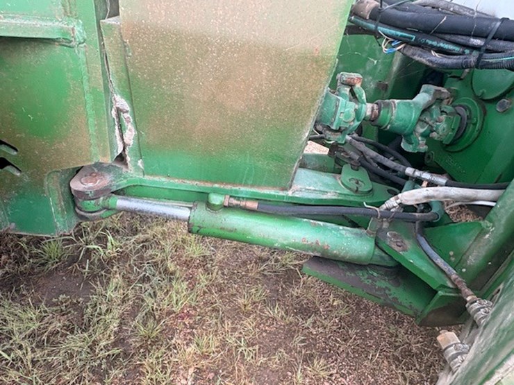 john-deere-8560-image-24