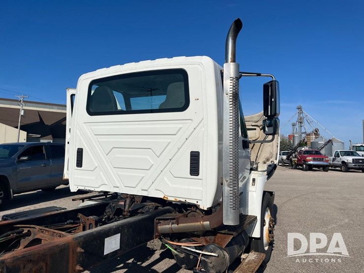 2012-international-durastar-4400-image-41