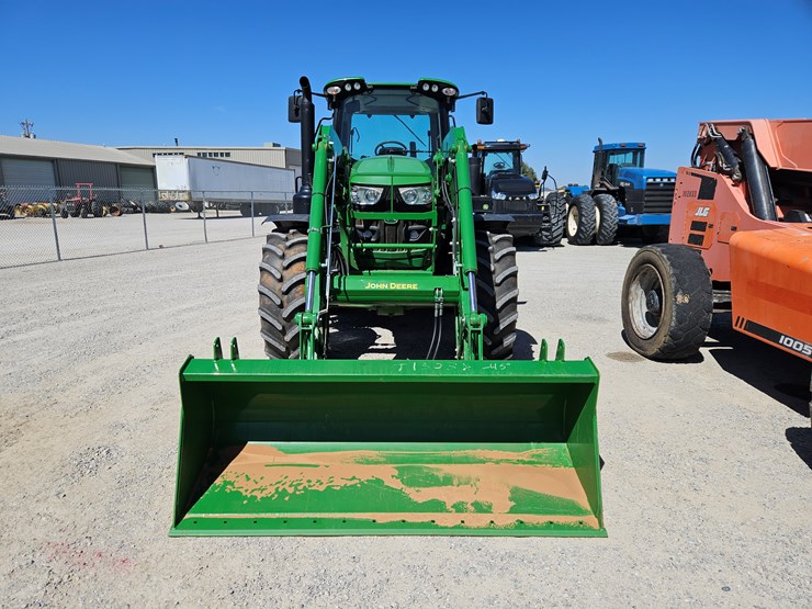 2021-john-deere-6155m-image-2