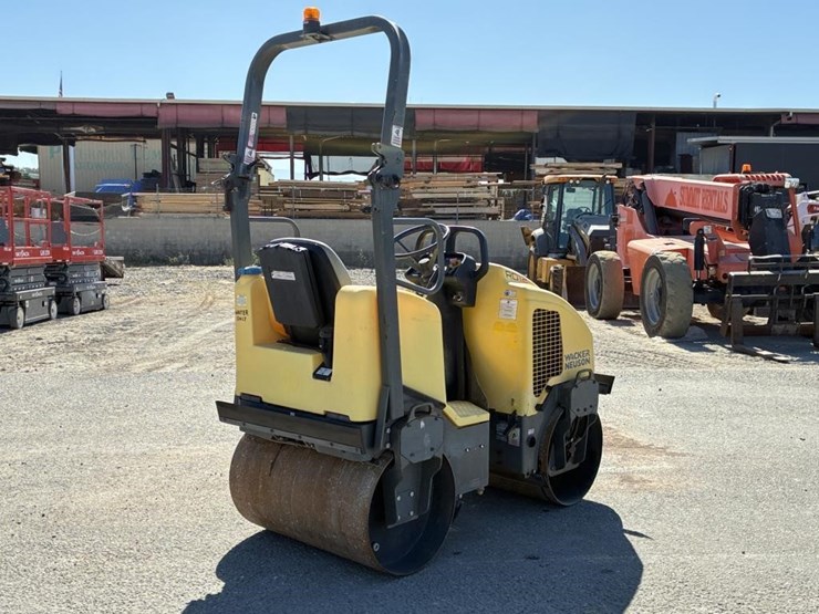 2018-wacker-neuson-rd12a-image-3
