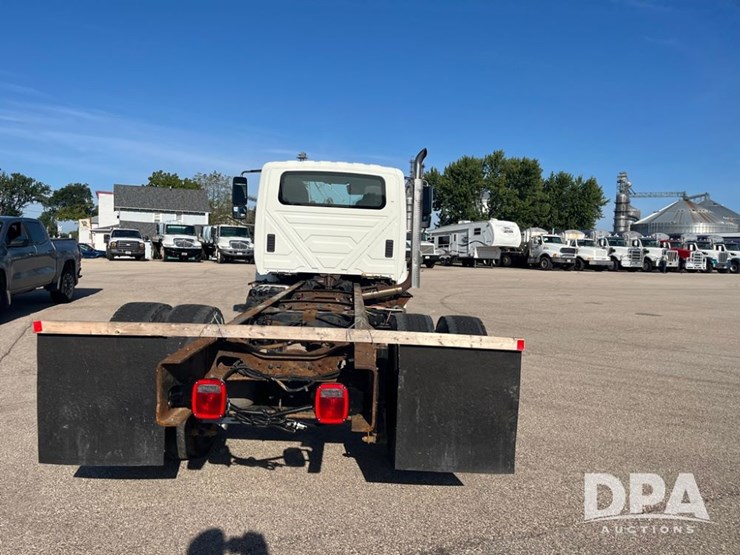 2012-international-durastar-4400-image-8