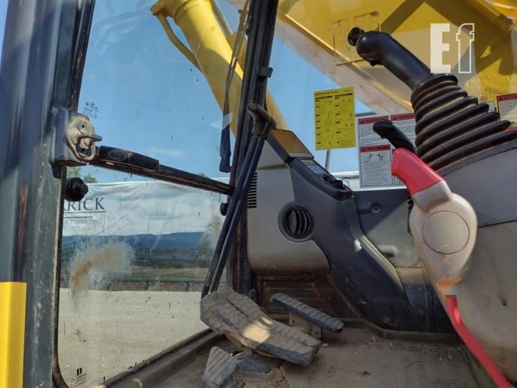 2019-komatsu-pc390-lc-11-image-12
