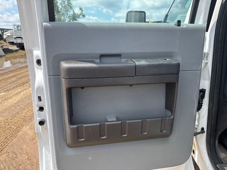 2016-ford-f350-xl-image-20