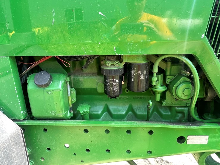 john-deere-7600-image-45