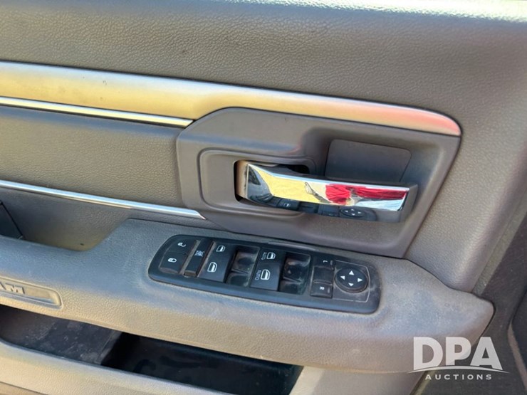 2015-dodge-ram-1500-image-52