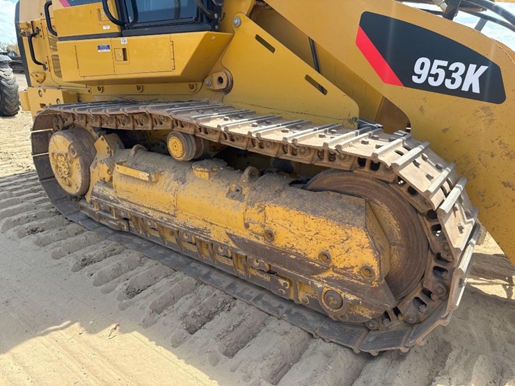 2021-caterpillar-953-image-13
