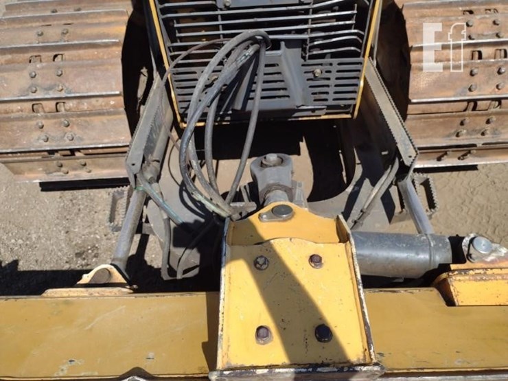 2016-deere-650k-image-18