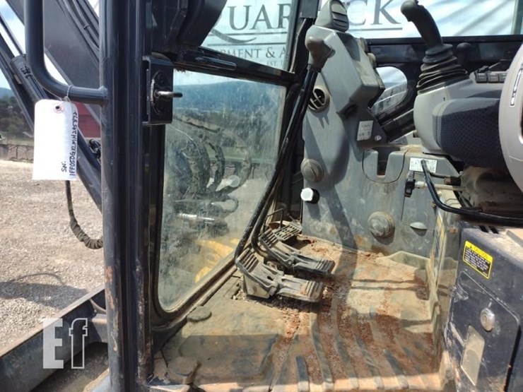 2022-deere-50g-image-13