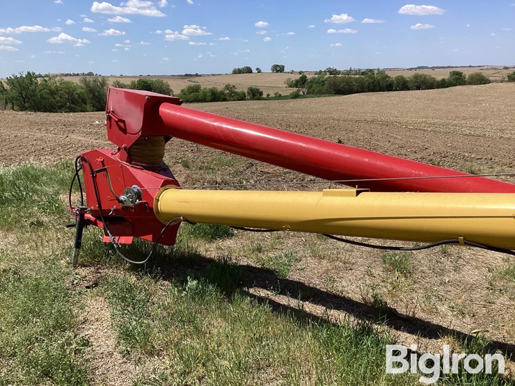 westfield-mkx-100-73-10-x-73'-swing-away-hopper-auger-image-15