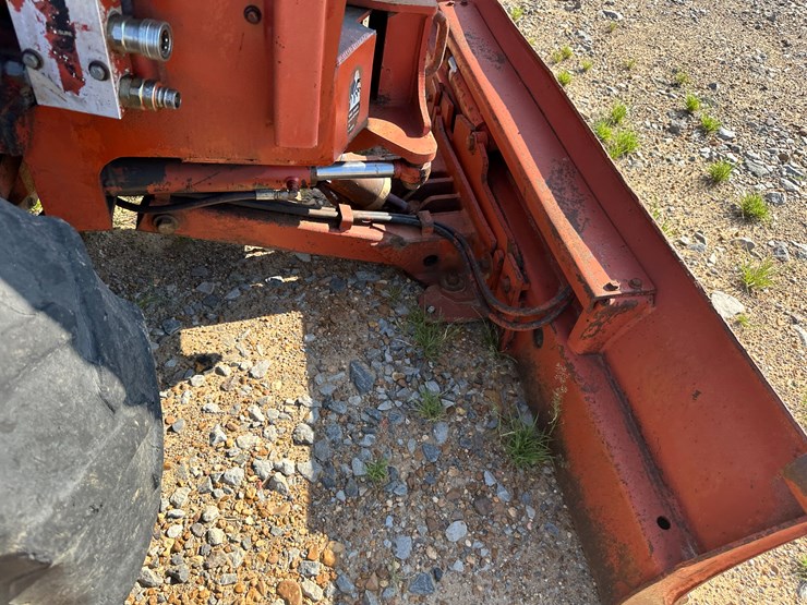ditch-witch-5110dd-image-54