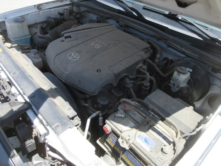 2013-toyota-tacoma-image-6