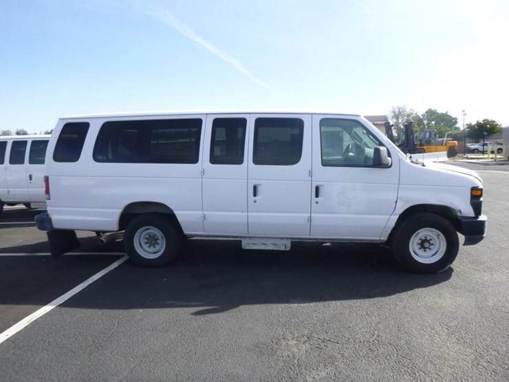 2008-ford-e350-image-5