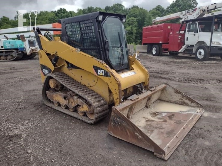 2012-caterpillar-259b3-image-38