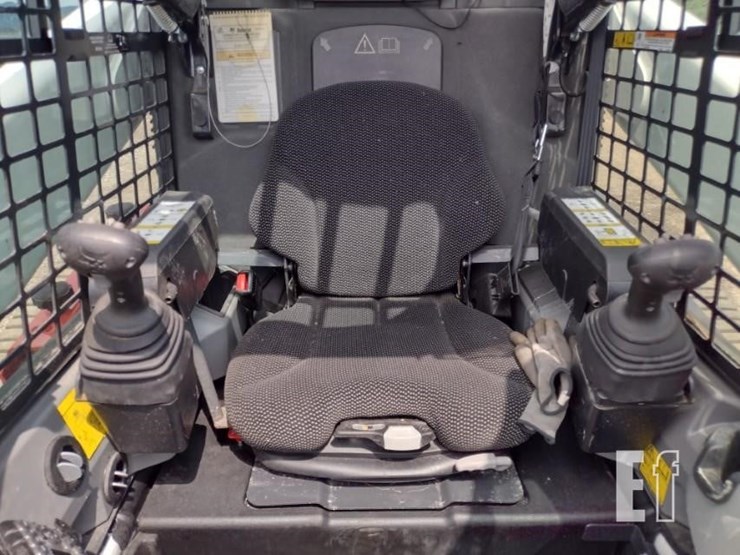 2023-bobcat-t770-image-13