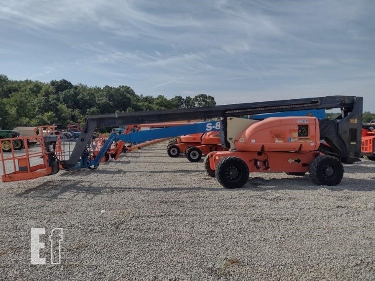 2009-jlg-800a-image-1