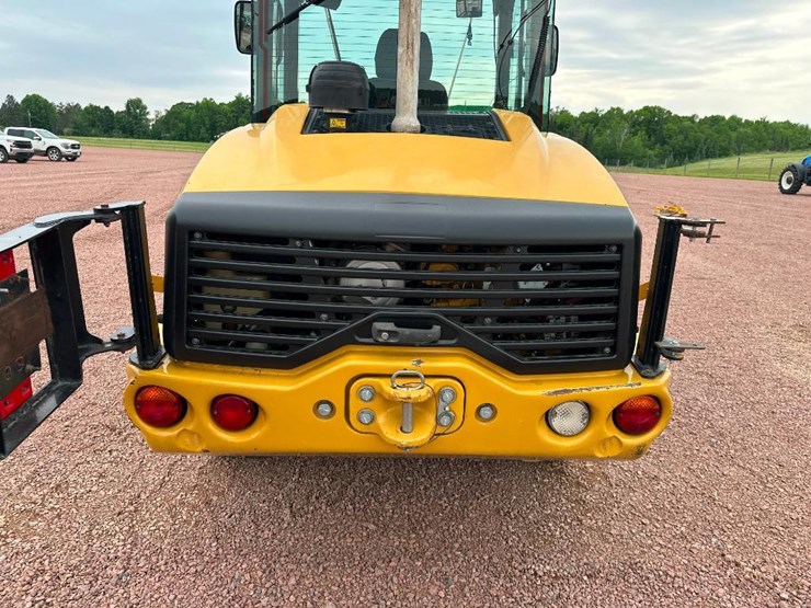 2019-caterpillar-906m-image-24