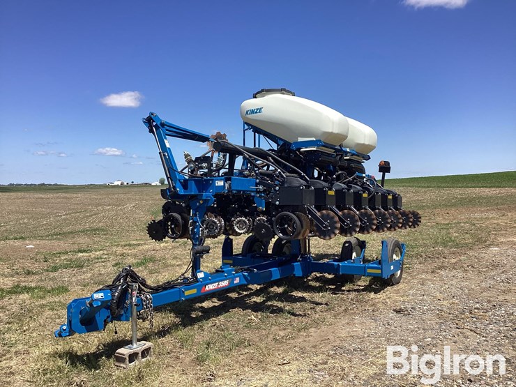 2023-kinze-3505-image-1