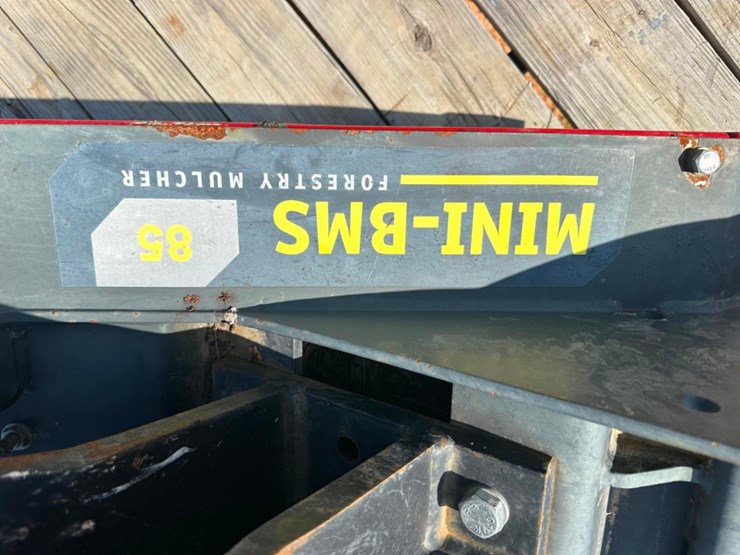 deere-60g-image-2
