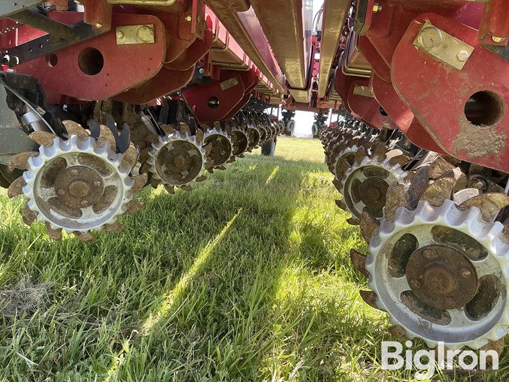 2011-case-ih-1250-image-19