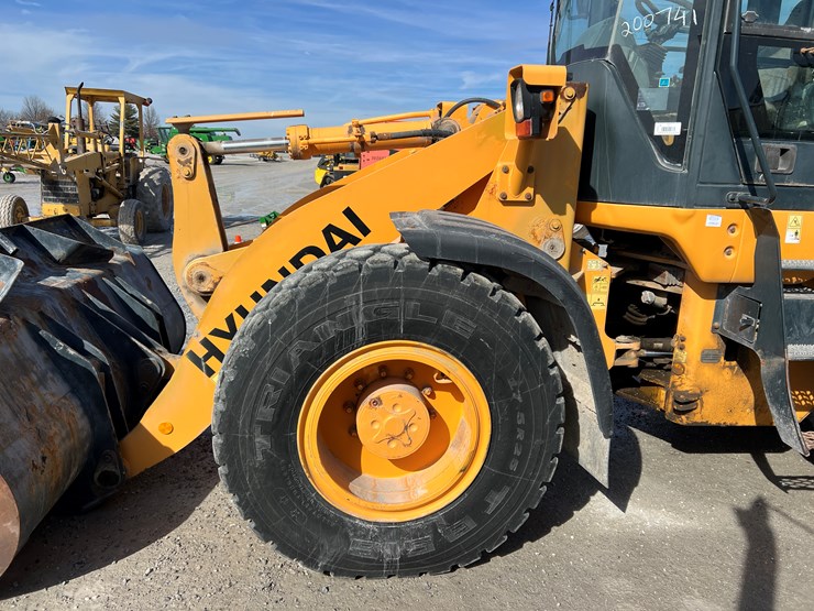 hyundai-hl730-9a-image-4