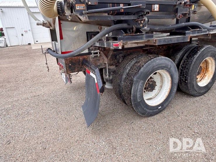 2006-freightliner-columbia-truck-(gp11007,-unit-345)-image-11