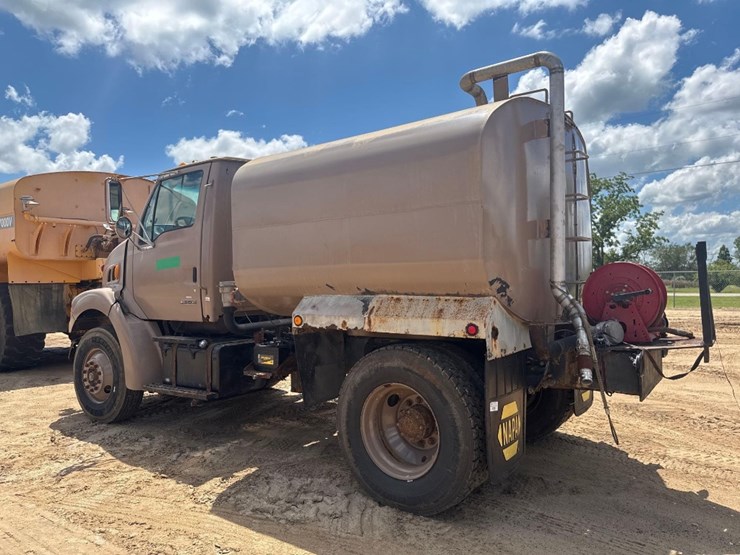 2001-sterling-water-truck-image-9