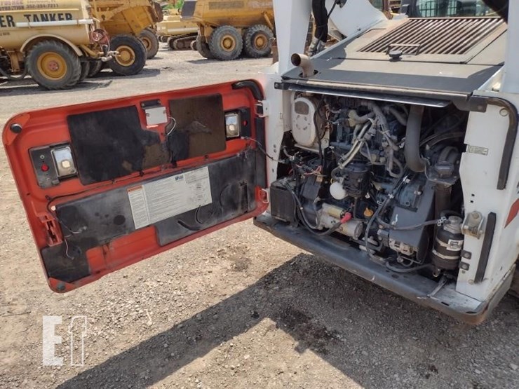 2014-bobcat-s770-image-23