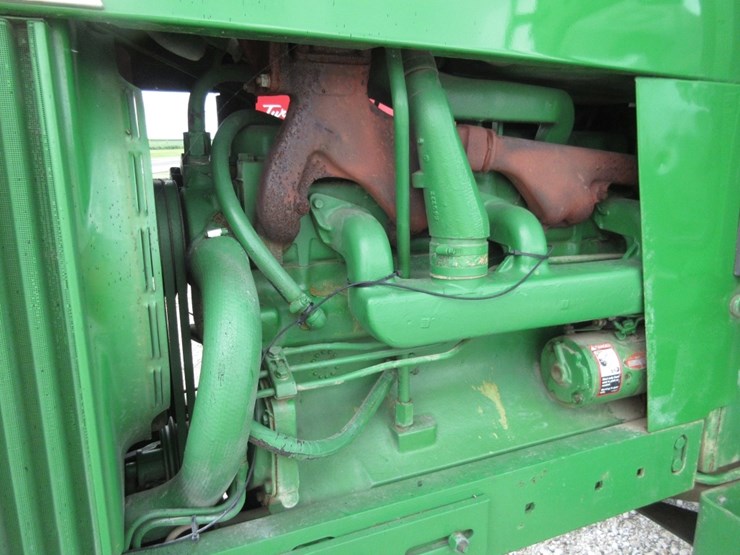 john-deere-4520-image-3