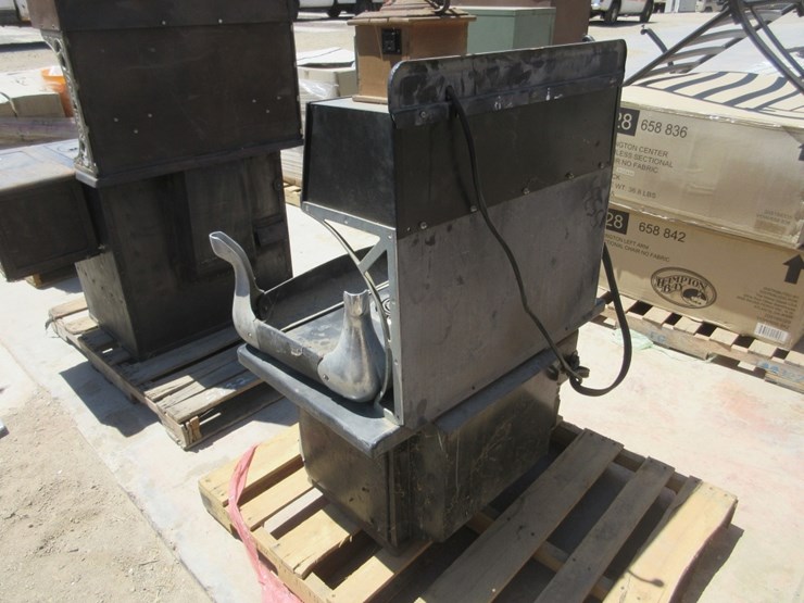 lot-of-country-charm-electric-4-burner-stove,-image-2